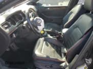 ✅ 2015 Volkswagen Jetta GLI SEL • VIN: 3VW5T7AJ6FM315899 • Lot: 56075465. Wystawiony na Copart z przebiegiem 88 231 mil. Bezpłatny archiwum sprzedaży aukcyjnych z USA i szczegółowy raport historii pojazdu na DreamBid. Zdjęcie 7.