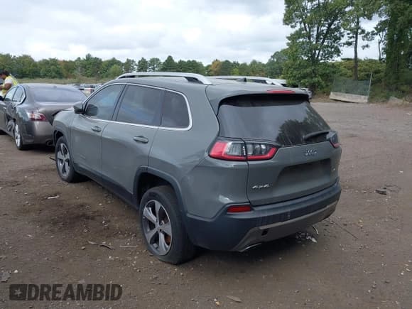 ✅ 2020 Jeep Cherokee Limited • VIN: 1C4PJMDX7LD520090 • Lot: 40402264. Wystawiony na IAAI z przebiegiem 120 395 mil. Bezpłatny archiwum sprzedaży aukcyjnych z USA i szczegółowy raport historii pojazdu na DreamBid. Zdjęcie 3.