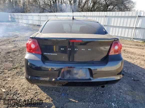 ✅ 2013 Dodge Avenger SE • VIN: 1C3CDZAB5DN637842 • Лот: 48007264. Опубликован ранее на Copart с пробегом 120 474 миль. Бесплатный доступ к архиву аукционных продаж из США и подробный отчёт об истории автомобиля на DreamBid. Изображение 6.