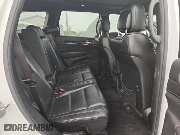 ✅ 2016 Jeep Grand Cherokee Overland • VIN: 1C4RJFCG5GC385029 • Lot: 80877655. Listed on Copart with 111,235 mi. Free auction sales archive from the USA and detailed vehicle history report at DreamBid. Image 11.