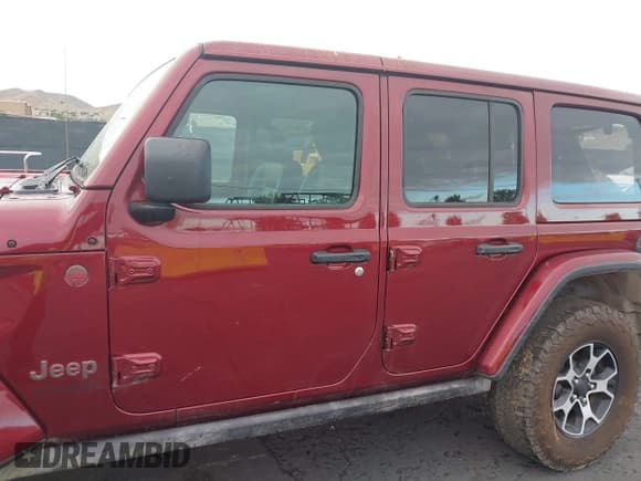 ✅ 2021 Jeep Wrangler Unlimited Rubicon • VIN: 1C4HJXFG8MW852662 • Лот: 43513694. Опубликован ранее на IAAI с пробегом 26 079 миль. Бесплатный доступ к архиву аукционных продаж из США и подробный отчёт об истории автомобиля на DreamBid. Изображение 14.