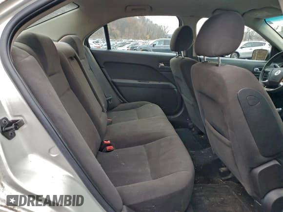 ✅ 2008 Mercury Milan • VIN: 3MEHM07ZX8R619226 • Lot: 94609905. Wystawiony na Copart z przebiegiem 75 896 mil. Bezpłatny archiwum sprzedaży aukcyjnych z USA i szczegółowy raport historii pojazdu na DreamBid. Zdjęcie 10.