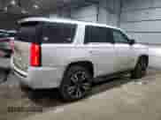 2020 Chevrolet Tahoe Premier z VIN 1GNSKCKJ2LR300639, wystawiony jako Copart lot #46832055 z przebiegiem 95 003 mil mil oraz Szkoda całkowita • Salvage title. Historia ofert i sprzedaży dostępna na DreamBid. Obrazek 3.