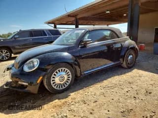 ✅ 2014 Volkswagen Beetle 1.8T • VIN: 3VW517AT2EM818660 • Lot: 84551865. Wystawiony na Copart z przebiegiem 159 359 mil. Bezpłatny archiwum sprzedaży aukcyjnych z USA i szczegółowy raport historii pojazdu na DreamBid. Zdjęcie 1.