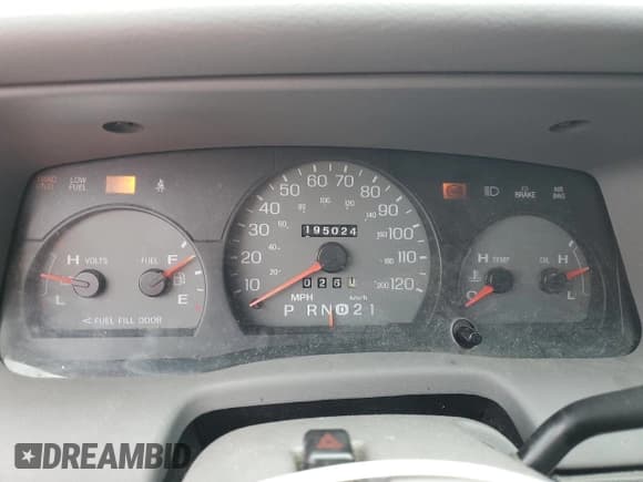 ✅ 1998 Mercury Grand Marquis GS • VIN: 2MEFM74W5WX679567 • Lot: 68551355. Wystawiony na Copart z przebiegiem 195 024 mil. Bezpłatny archiwum sprzedaży aukcyjnych z USA i szczegółowy raport historii pojazdu na DreamBid. Zdjęcie 9.