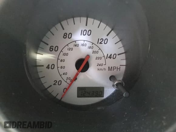 ✅ 2002 Toyota MR2 • VIN: JTDFR320120050178 • Lot: 59060465. Listed on Copart with 124,390 mi. Free auction sales archive from the USA and detailed vehicle history report at DreamBid. Image 9.