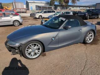 ✅ 2008 BMW Z4 3.0i • VIN: 4USBU335X8LW74523 • Лот: 63044905. Опубликован ранее на Copart с пробегом 37 132 миль. Бесплатный доступ к архиву аукционных продаж из США и подробный отчёт об истории автомобиля на DreamBid. Изображение 1.