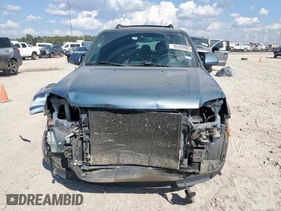 ✅ 2011 Mercury Mariner Premier • VIN: 4M2CN8HG9BKJ08665 • Lot: 85329905. Listed on Copart with 123,967 mi. Free auction sales archive from the USA and detailed vehicle history report at DreamBid. Image 5.