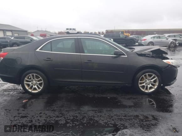 ✅ 2014 Chevrolet Malibu LT • VIN: 1G11C5SL9EF148824 • Lot: 43585397. Listed on IAAI with 212,358 mi. Free auction sales archive from the USA and detailed vehicle history report at DreamBid. Image 13.