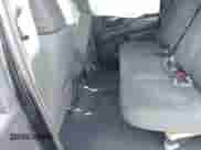 2022 Chevrolet Silverado 1500 LT z VIN 1GCPWCED0NZ201765, wystawiony jako IAAI lot #42423674 z przebiegiem 40 001 mil mil oraz . Historia ofert i sprzedaży dostępna na DreamBid. Obrazek 8.