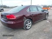 ✅ 2013 Volkswagen Passat SE • VIN: 1VWBP7A34DC089417 • Лот: 41818550. Опубликован ранее на IAAI с пробегом 131 698 миль. Бесплатный доступ к архиву аукционных продаж из США и подробный отчёт об истории автомобиля на DreamBid. Изображение 4.