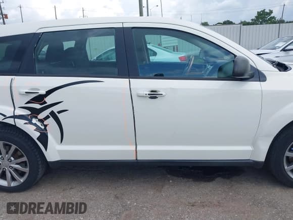 ✅ 2014 Dodge Journey SE • VIN: 3C4PDCAB8ET148539 • Lot: 42674214. Listed on IAAI with 172,272 mi. Free auction sales archive from the USA and detailed vehicle history report at DreamBid. Image 13.