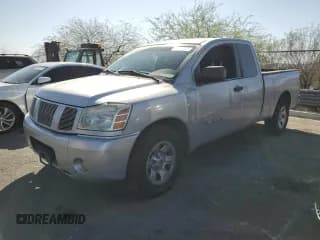 ✅ 2005 Nissan Titan SE • VIN: 1N6AA06A05N502452 • Лот: 52262495. Опубликован ранее на Copart с пробегом 213 935 миль. Бесплатный доступ к архиву аукционных продаж из США и подробный отчёт об истории автомобиля на DreamBid. Изображение 1.