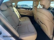 ✅ 2015 Hyundai Genesis 3.8L • VIN: KMHGN4JE2FU049716 • Лот: 89736305. Опубликован ранее на Copart с пробегом 113 191 миль. Бесплатный доступ к архиву аукционных продаж из США и подробный отчёт об истории автомобиля на DreamBid. Изображение 10.