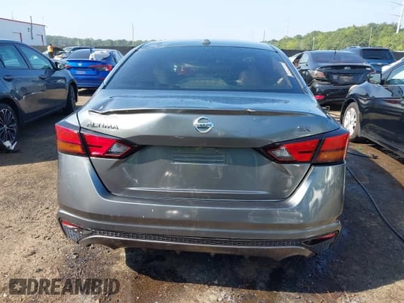 ✅ 2019 Nissan Altima SR • VIN: 1N4BL4CV2KC142274 • Лот: 42845249. Опубликован ранее на IAAI с пробегом 108 415 миль. Бесплатный доступ к архиву аукционных продаж из США и подробный отчёт об истории автомобиля на DreamBid. Изображение 16.