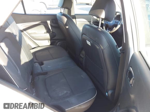 ✅ 2024 Hyundai Venue SEL • VIN: KMHRC8A38RU324305 • Lot: 41645452. Listed on IAAI with 11,629 mi. Free auction sales archive from the USA and detailed vehicle history report at DreamBid. Image 8.