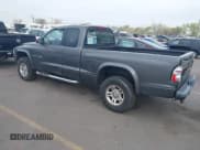 ✅ 2002 Dodge Dakota • VIN: 1B7GG12X42S626801 • Lot: 41992815. Wystawiony na IAAI z przebiegiem 110 599 mil. Bezpłatny archiwum sprzedaży aukcyjnych z USA i szczegółowy raport historii pojazdu na DreamBid. Zdjęcie 3.