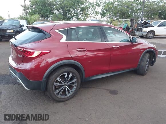 ✅ 2017 Infiniti QX30 Premium • VIN: SJKCH5CR1HA023433 • Lot: 40413188. Listed on IAAI with 43,773 mi. Free auction sales archive from the USA and detailed vehicle history report at DreamBid. Image 4.