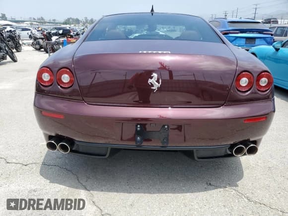 ✅ 2005 Ferrari 612 • VIN: ZFFAA54A950140266 • Lot: 55933344. Wystawiony na Copart z przebiegiem 46 473 mil. Bezpłatny archiwum sprzedaży aukcyjnych z USA i szczegółowy raport historii pojazdu na DreamBid. Zdjęcie 6.