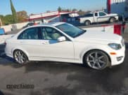 ✅ 2013 Mercedes-Benz C 250 Sport • VIN: WDDGF4HB0DA762227 • Лот: 43495688. Опубликован ранее на IAAI с пробегом 78 371 миль. Бесплатный доступ к архиву аукционных продаж из США и подробный отчёт об истории автомобиля на DreamBid. Изображение 13.