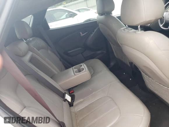 2015 Hyundai Tucson SE z VIN KM8JU3AG2FU017062, wystawiony jako Copart lot #71216813 z przebiegiem 118 372 mil mil oraz . Historia ofert i sprzedaży dostępna na DreamBid. Obrazek 11.