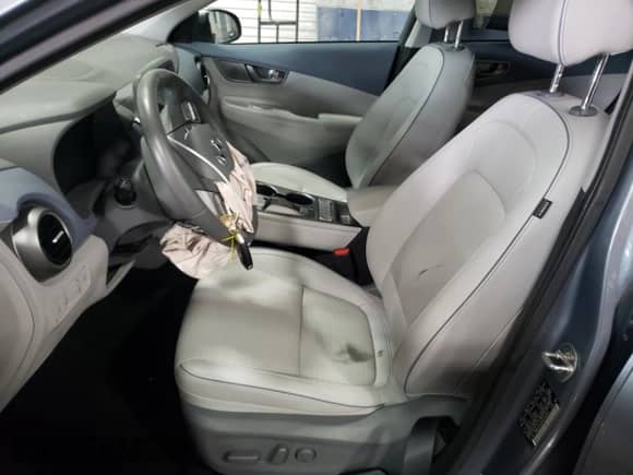 2019 Hyundai Kona Limited с VIN KM8K33AG0KU024044, выставлен на аукционе Copart как лот 69958472 с пробегом 35 250 миль миль и . История ставок и продаж доступна на DreamBid. Изображение 7.