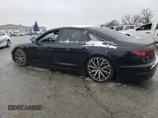 ✅ 2022 Audi A8 • VIN: WAULDAF88NN009542 • Лот: 82178363. Опубликован ранее на Copart с пробегом Не указан. Бесплатный доступ к архиву аукционных продаж из США и подробный отчёт об истории автомобиля на DreamBid. Изображение 2.