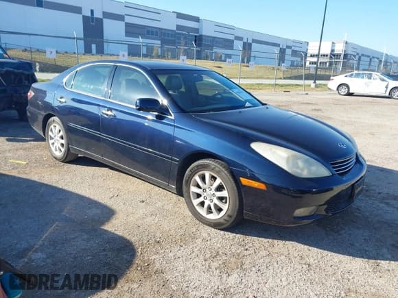 ✅ 2002 Lexus ES 300 • VIN: JTHBF30G420063917 • Lot: 43828102. Wystawiony na IAAI z przebiegiem 108 622 mil. Bezpłatny archiwum sprzedaży aukcyjnych z USA i szczegółowy raport historii pojazdu na DreamBid. Zdjęcie 1.