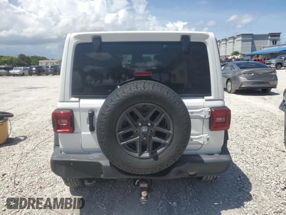 ✅ 2024 Jeep Wrangler Sport S • VIN: 1C4PJXDN8RW105504 • Lot: 68328505. Listed on Copart with 21,732 mi. Free auction sales archive from the USA and detailed vehicle history report at DreamBid. Image 6.