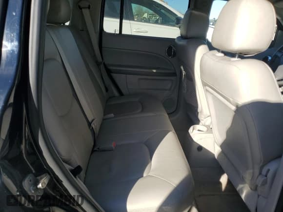 ✅ 2010 Chevrolet HHR 1LT • VIN: 3GNBABDB7AS605180 • Lot: 82005814. Listed on Copart with 171,808 mi. Free auction sales archive from the USA and detailed vehicle history report at DreamBid. Image 11.