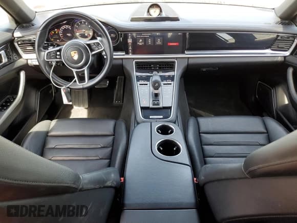 ✅ 2018 Porsche Panamera 4S • VIN: WP0AB2A72JL136149 • Lot: 48059155. Listed on Copart with 38,069 mi. Free auction sales archive from the USA and detailed vehicle history report at DreamBid. Image 8.