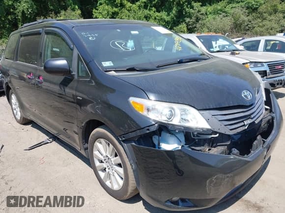 ✅ 2016 Toyota Sienna XLE • VIN: 5TDDK3DC8GS142377 • Лот: 42754330. Опубликован ранее на IAAI с пробегом 176 791 миль. Бесплатный доступ к архиву аукционных продаж из США и подробный отчёт об истории автомобиля на DreamBid. Изображение 1.