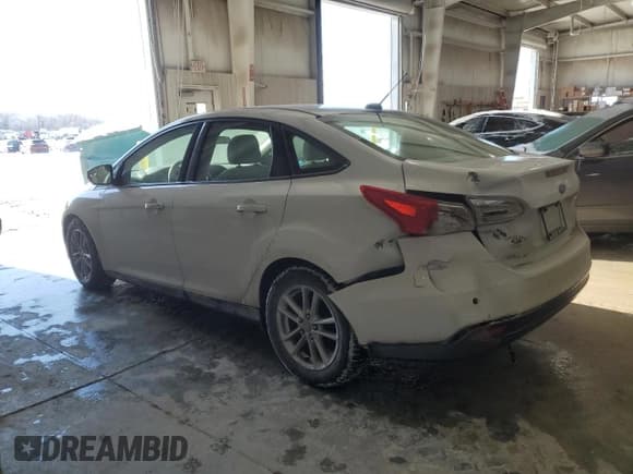 ✅ 2015 Ford Focus SE • VIN: 1FADP3F22FL267712 • Lot: 41647505. Listed on Copart with 33,885 mi. Free auction sales archive from the USA and detailed vehicle history report at DreamBid. Image 2.