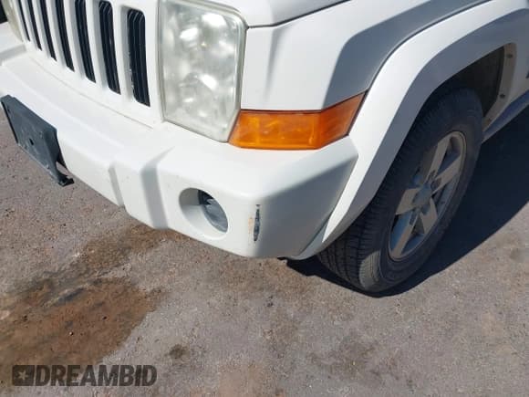 ✅ 2006 Jeep Commander • VIN: 1J8HH48K46C220346 • Lot: 42898694. Listed on IAAI with 102,180 mi. Free auction sales archive from the USA and detailed vehicle history report at DreamBid. Image 6.