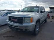 ✅ 2011 GMC Sierra 1500 SLE • VIN: 3GTP1VE01BG177608 • Lot: 43384343. Wystawiony na IAAI z przebiegiem 306 861 mil. Bezpłatny archiwum sprzedaży aukcyjnych z USA i szczegółowy raport historii pojazdu na DreamBid. Zdjęcie 12.