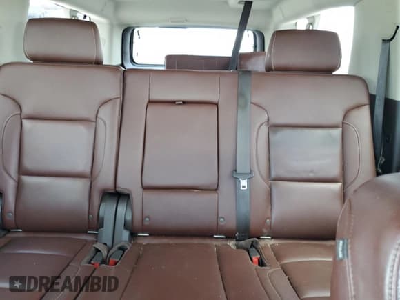 ✅ 2016 Chevrolet Suburban LTZ • VIN: 1GNSCJKC9GR330701 • Lot: 67064964. Wystawiony na Copart z przebiegiem 170 679 mil. Bezpłatny archiwum sprzedaży aukcyjnych z USA i szczegółowy raport historii pojazdu na DreamBid. Zdjęcie 10.