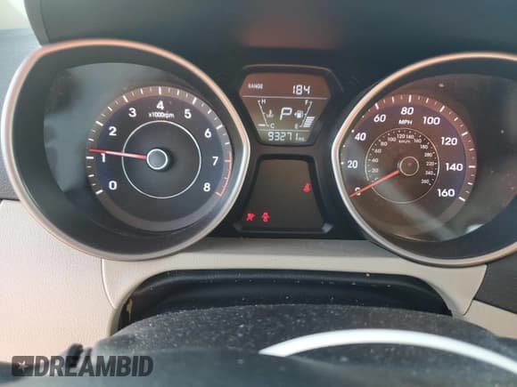 ✅ 2016 Hyundai Elantra SE • VIN: 5NPDH4AE4GH779878 • Lot: 81909965. Listed on Copart with 93,271 mi. Free auction sales archive from the USA and detailed vehicle history report at DreamBid. Image 9.