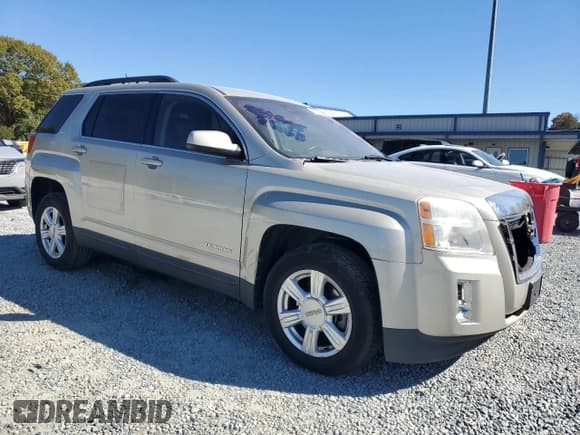 ✅ 2015 GMC Terrain SLT • VIN: 2GKFLXEKXF6250578 • Lot: 82650505. Listed on Copart with 163,066 mi. Free auction sales archive from the USA and detailed vehicle history report at DreamBid. Image 4.