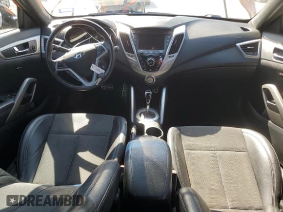 ✅ 2016 Hyundai Veloster • VIN: KMHTC6AD9GU304354 • Lot: 75347214. Wystawiony na Copart z przebiegiem 88 273 mil. Bezpłatny archiwum sprzedaży aukcyjnych z USA i szczegółowy raport historii pojazdu na DreamBid. Zdjęcie 8.