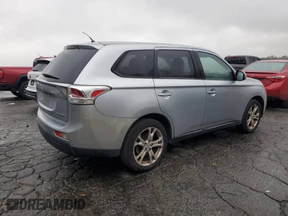 2014 Mitsubishi Outlander SE with VIN JA4AD3A38EZ016947, listed as a Copart auction lot 89506085 with 126,003 mi miles and Salvage title. Bid and sale history available at DreamBid. Image 3.