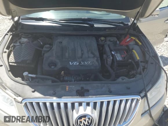 ✅ 2012 Buick LaCrosse Leather • VIN: 1G4GC5E31CF181841 • Lot: 57676795. Listed on Copart with 148,468 mi. Free auction sales archive from the USA and detailed vehicle history report at DreamBid. Image 11.