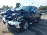 ✅ 2021 Chevrolet Silverado 1500 LT • VIN: 1GCRYDEK0MZ198856 • Lot: 43157302. Wystawiony na IAAI z przebiegiem 26 488 mil. Bezpłatny archiwum sprzedaży aukcyjnych z USA i szczegółowy raport historii pojazdu na DreamBid. Zdjęcie 2.