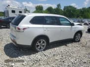 ✅ 2015 Mitsubishi Outlander SE • VIN: JA4AZ3A32FZ013030 • Lot: 64037235. Wystawiony na Copart z przebiegiem 112 959 mil. Bezpłatny archiwum sprzedaży aukcyjnych z USA i szczegółowy raport historii pojazdu na DreamBid. Zdjęcie 3.