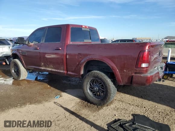 ✅ 2018 Ram 2500 Laramie • VIN: 3C6UR5FL7JG177705 • Lot: 81794275. Wystawiony na Copart z przebiegiem 96 431 mil. Bezpłatny archiwum sprzedaży aukcyjnych z USA i szczegółowy raport historii pojazdu na DreamBid. Zdjęcie 2.