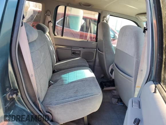 ✅ 1995 Ford Explorer Eddie Bauer • VIN: 1FMDU34X0SZB49016 • Lot: 42761415. Listed on Copart with 133,718 mi. Free auction sales archive from the USA and detailed vehicle history report at DreamBid. Image 10.