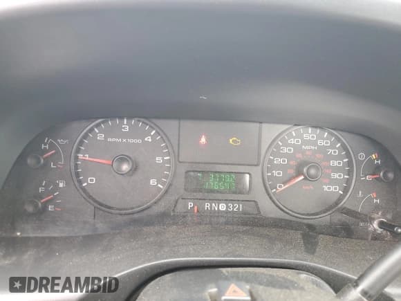 ✅ 2006 Ford F-250 • VIN: 1FDNF20506EC75421 • Lot: 58069295. Wystawiony na Copart z przebiegiem 176 547 mil. Bezpłatny archiwum sprzedaży aukcyjnych z USA i szczegółowy raport historii pojazdu na DreamBid. Zdjęcie 9.