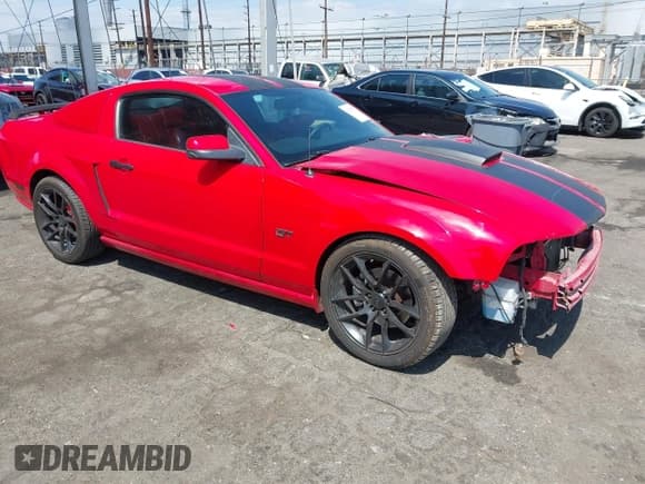 ✅ 2008 Ford Mustang GT Deluxe • VIN: 1ZVHT82H685148435 • Lot: 43207475. Listed on IAAI with 118,398 mi. Free auction sales archive from the USA and detailed vehicle history report at DreamBid. Image 1.