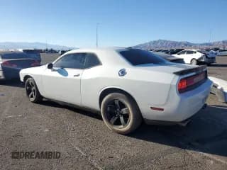 ✅ 2013 Dodge Challenger R/T • VIN: 2C3CDYBTXDH641976 • Lot: 81289034. Wystawiony na Copart z przebiegiem 121 123 mil. Bezpłatny archiwum sprzedaży aukcyjnych z USA i szczegółowy raport historii pojazdu na DreamBid. Zdjęcie 2.