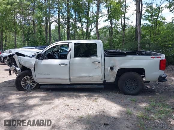 ✅ 2018 Chevrolet Silverado 1500 LTZ • VIN: 3GCUKSEC8JG360544 • Lot: 42746960. Wystawiony na IAAI z przebiegiem Nie podano. Bezpłatny archiwum sprzedaży aukcyjnych z USA i szczegółowy raport historii pojazdu na DreamBid. Zdjęcie 15.