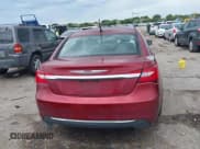 ✅ 2014 Chrysler 200 LX • VIN: 1C3CCBAB0EN123988 • Лот: 42842475. Опубликован ранее на IAAI с пробегом 230 214 миль. Бесплатный доступ к архиву аукционных продаж из США и подробный отчёт об истории автомобиля на DreamBid. Изображение 16.